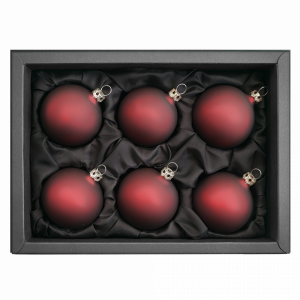 6er Set Christbaumkugeln aus Glas mit 6cm Durchmesser in Marsalarot in einem schwarzen Naturkarton