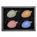 4 Ostereier aus Glas in einem transparenten Grün, Orange, Rot und Blau mit Glitzer überzogen und 6cm Durchmesser in einem schwarzen Naturkarton