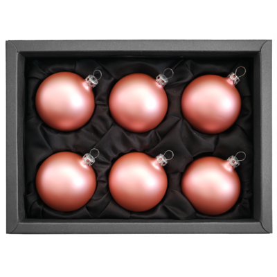 6er Set Christbaumkugeln aus Glas in einem matten Rosatraum mit 6cm Durchmessern in einem schwarzen Naturkarton