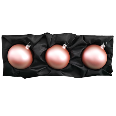 3er Set Christbaumkugeln aus Glas in einem matten Rosatraum mit 8cm Durchmesser auf einem schwarzen Seidentuch