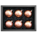 6er Set Christbaumkugeln aus Glas in einem matten Rosatraum und einem Softeffekt mit 6cm Durchmesser in einem schwarzen Naturkarton